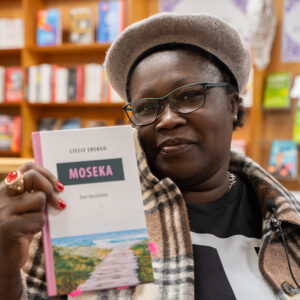 Liesse Ebengo Autorin und Französisch Coach – Fotografie, Video + Social Media